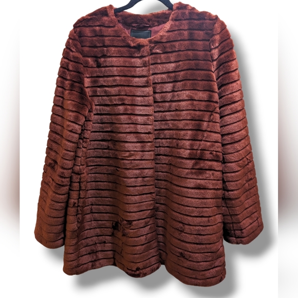 Sam Edelman Janet Faux Fur Striped Collarless Dark Red Mid Length Coat Jacket- L - Picture 2 of 13